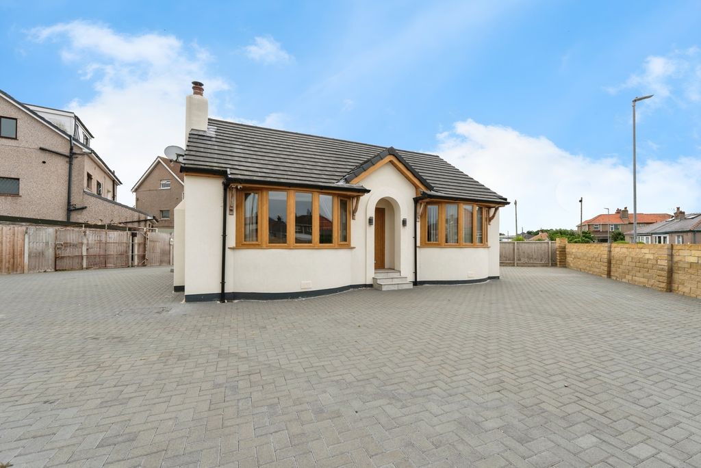 Property photo 1 of 17 Photo