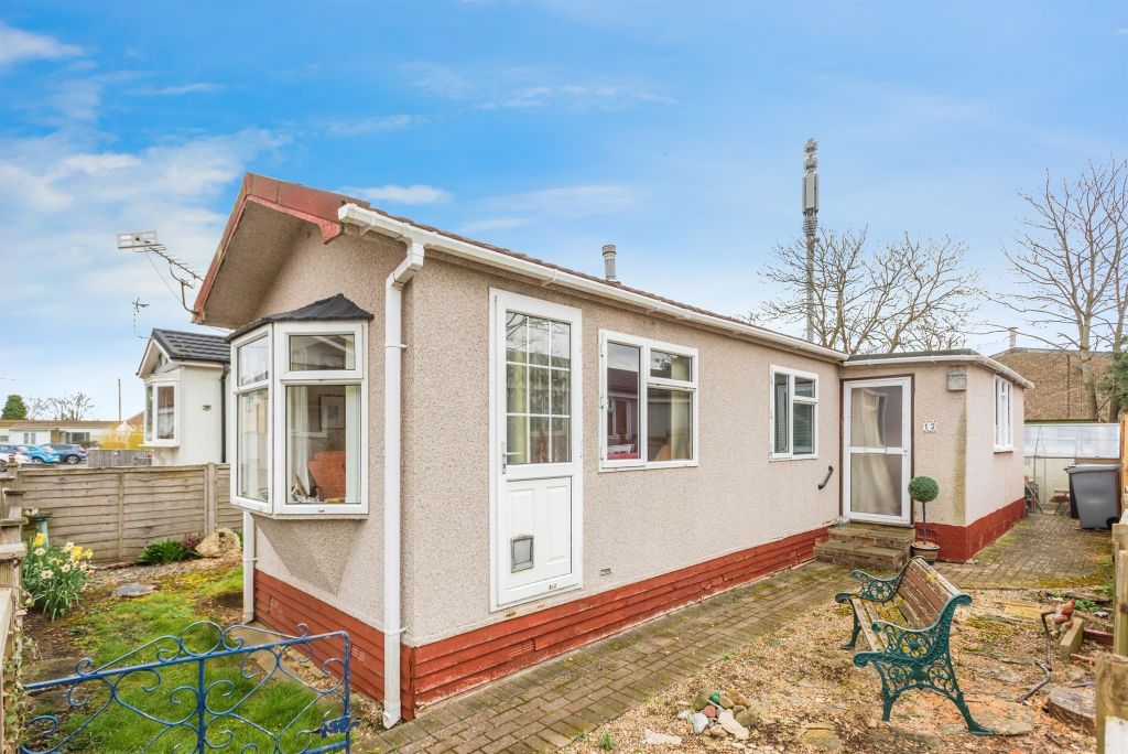 Property photo 1 of 12