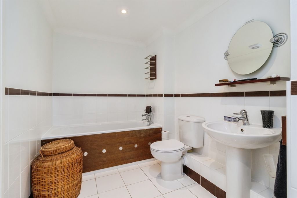 Additional image 22 of 4 bed detached house for salePetroc Drive, Newton Abbot TQ12