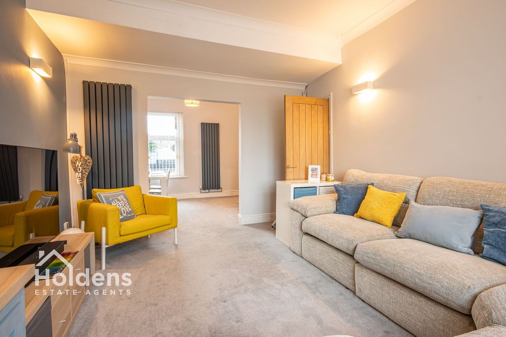 Property photo 2 of 19