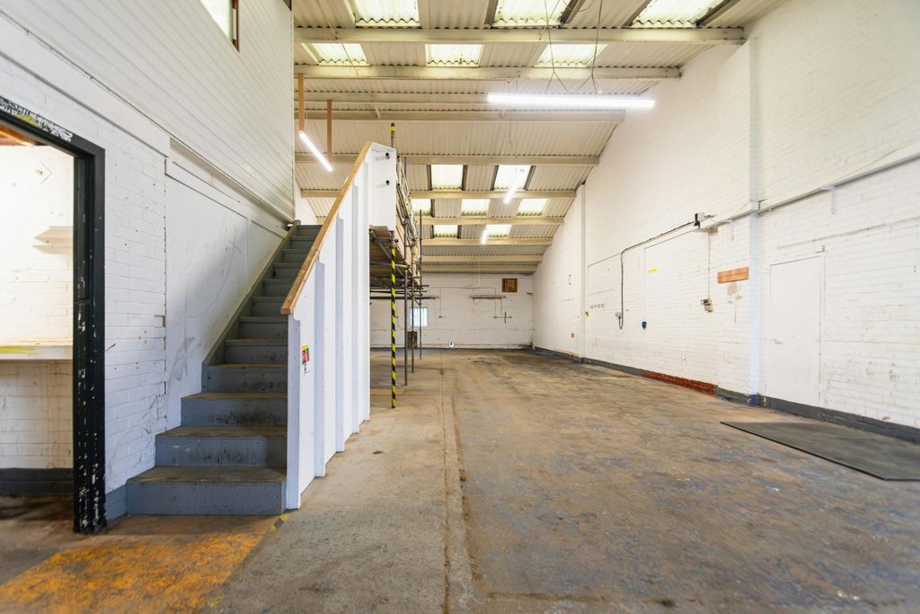 Property photo 3 of 5 4.Jpg