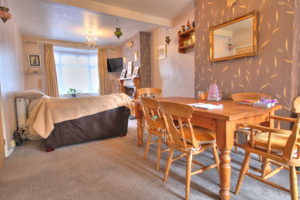 Property photo 2 of 25 Photo #2