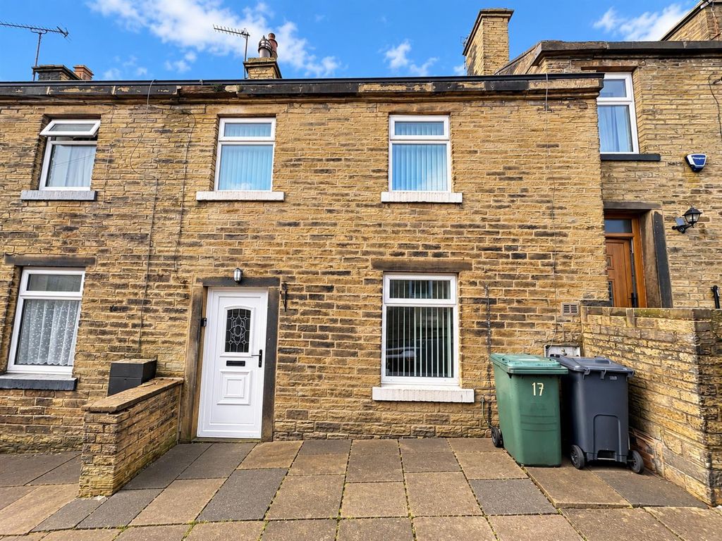 Property photo 1 of 8