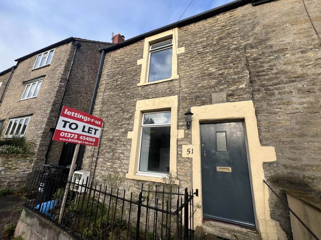 Property photo 1 of 9 Front