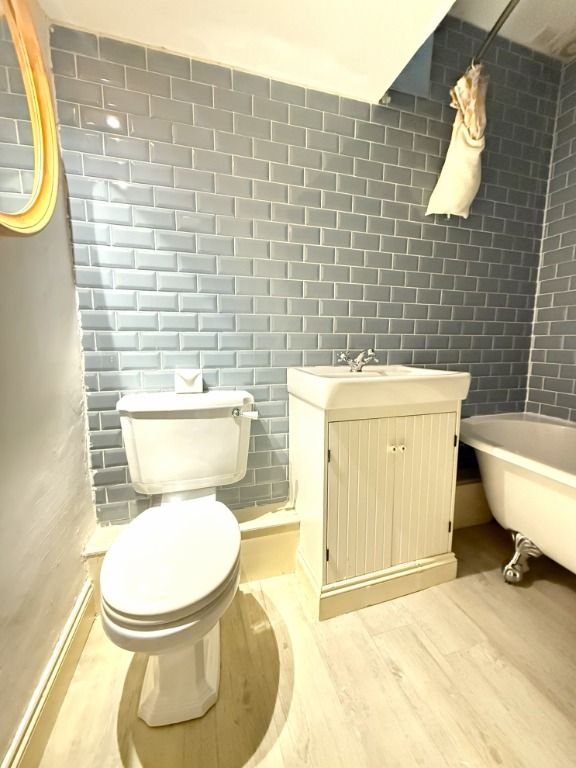 Property photo 2 of 10 Photo 2