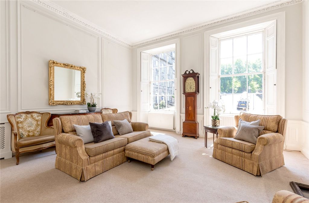 Property photo 2 of 14 Picture No. 15