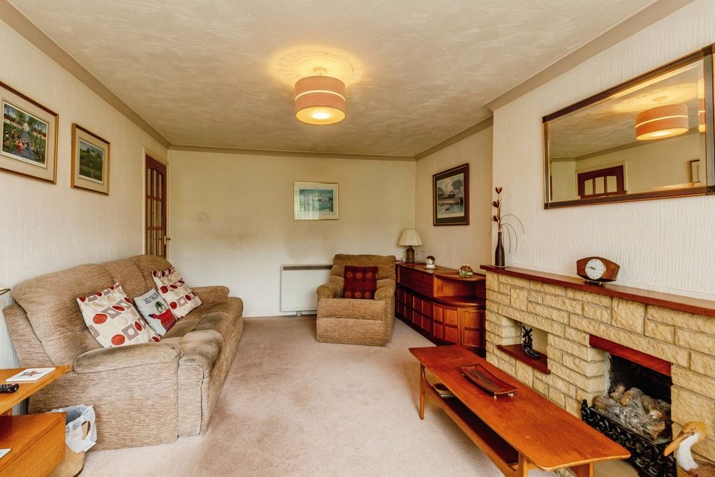 Property photo 3 of 20 Pbox-Img.Jpg