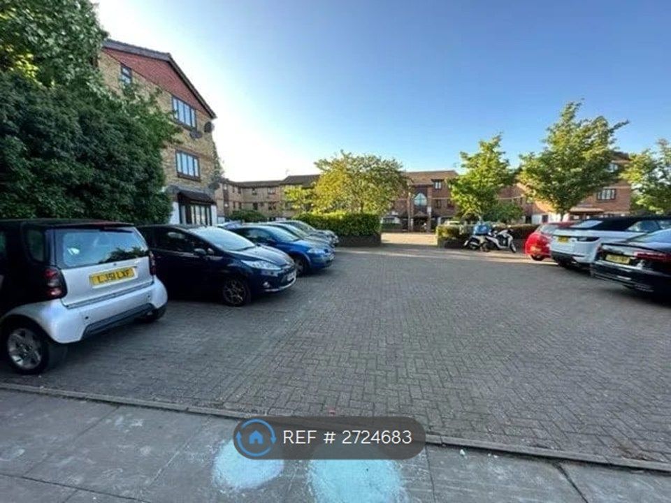 Property photo 2 of 9