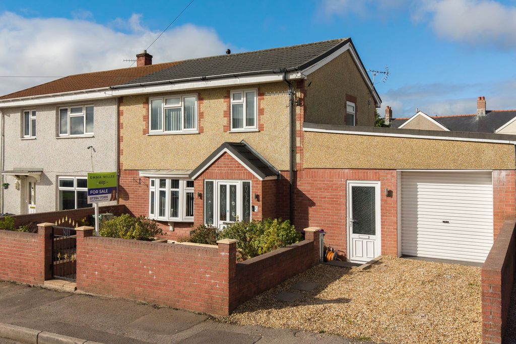 Property photo 1 of 35