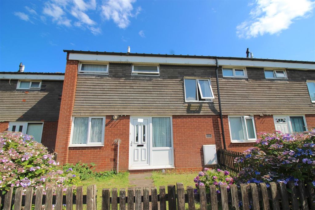 Property photo 1 of 11 Front