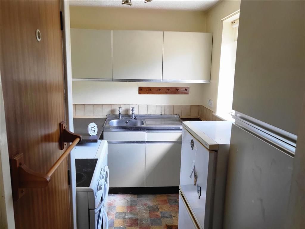 Property photo 3 of 4