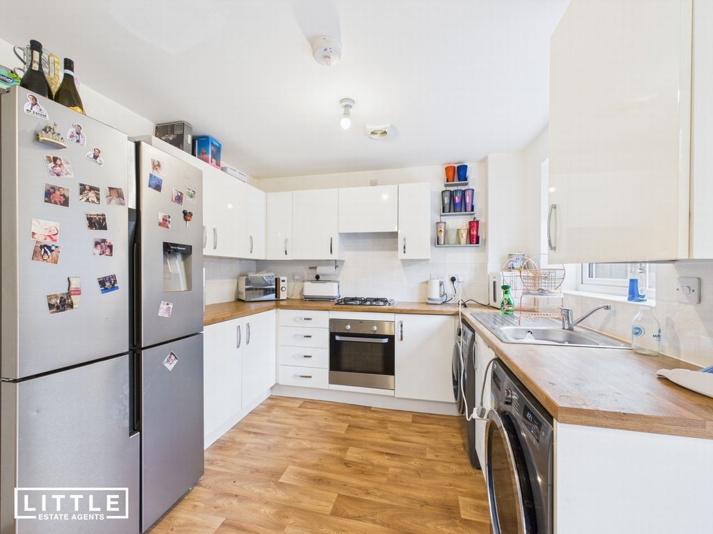 Property photo 3 of 33 Photo 10