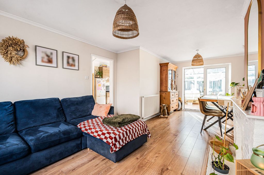 Property photo 2 of 22