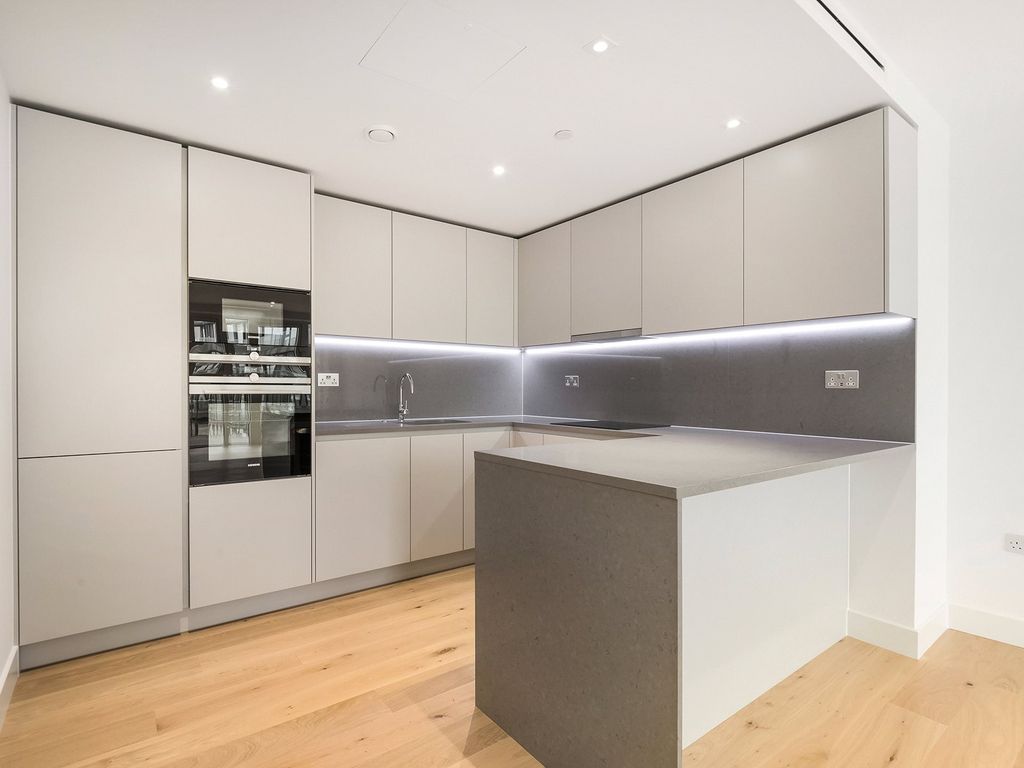 Property photo 3 of 29 London Dock. E1W 2Ah