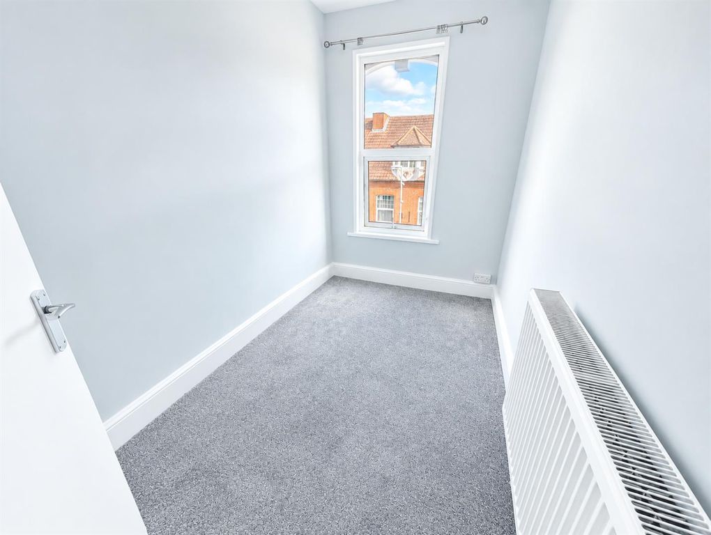 Property photo 3 of 6 Marketing Beedroom 2 - Copy.Png