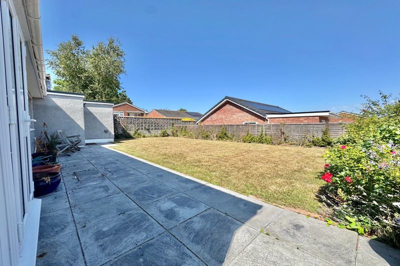 Property photo 3 of 16 Garden