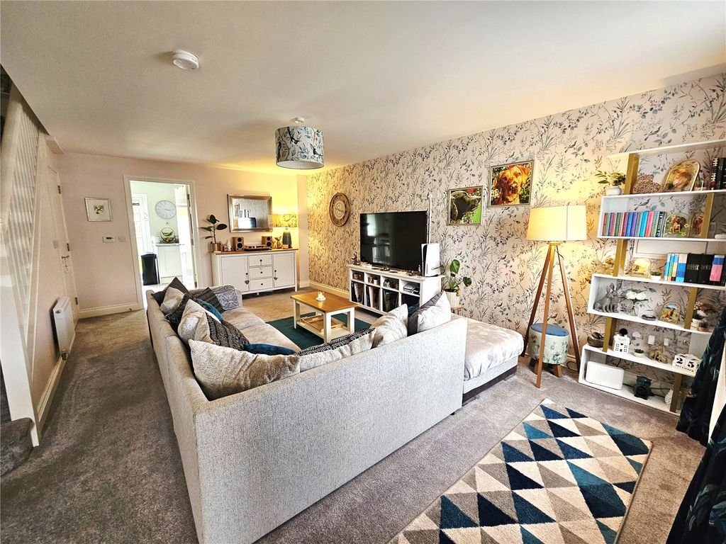 Property photo 2 of 17 Picture No. 03