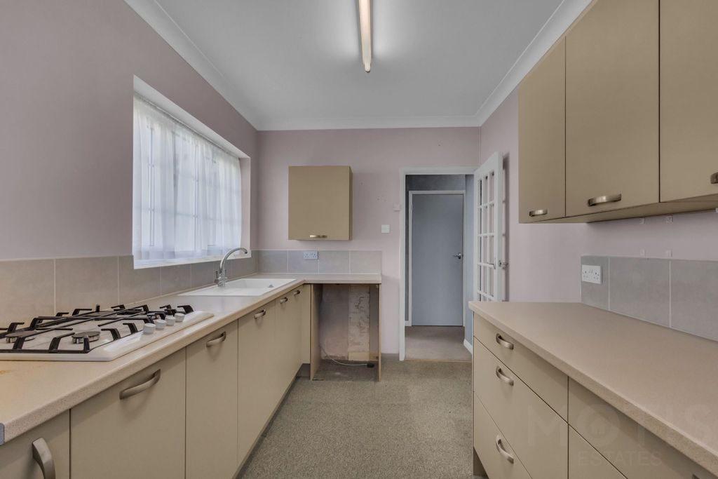 Property photo 2 of 18 Photo 3