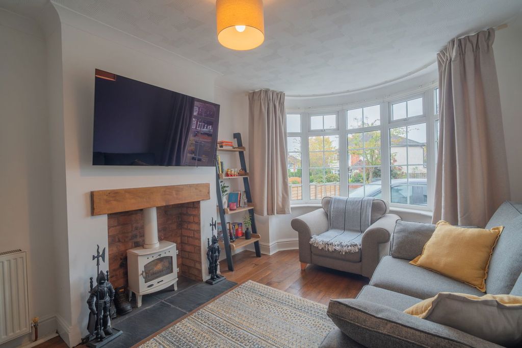 Property photo 2 of 17