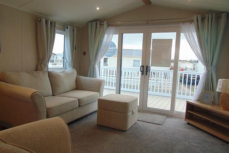 Property photo 3 of 9 007022 2 20260202 00.Jpeg