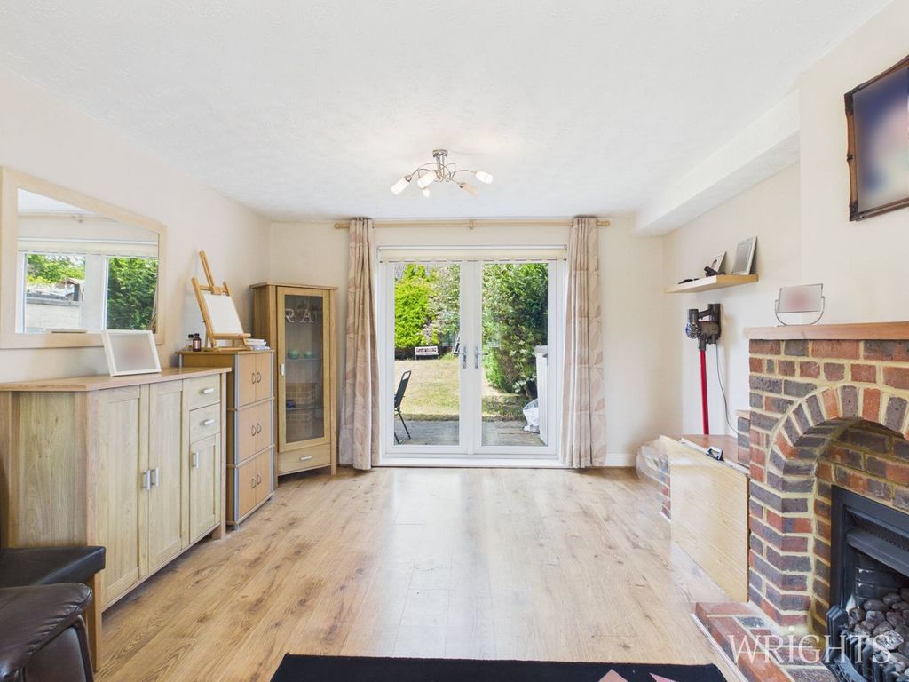 Property photo 2 of 14