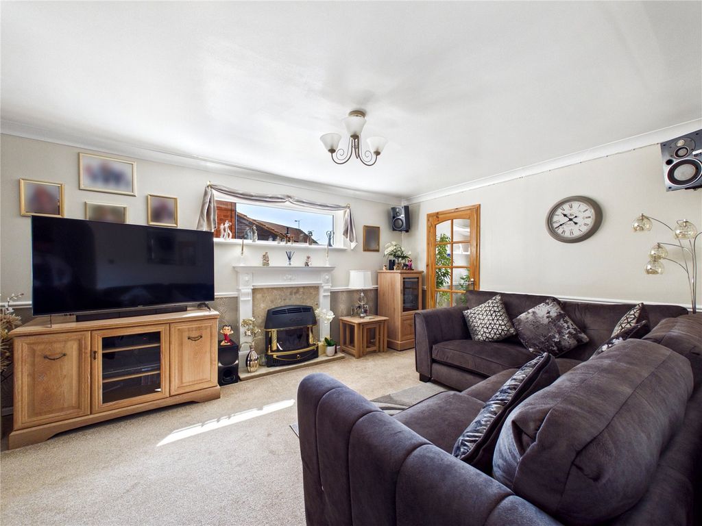 Property photo 2 of 13 Picture No. 01