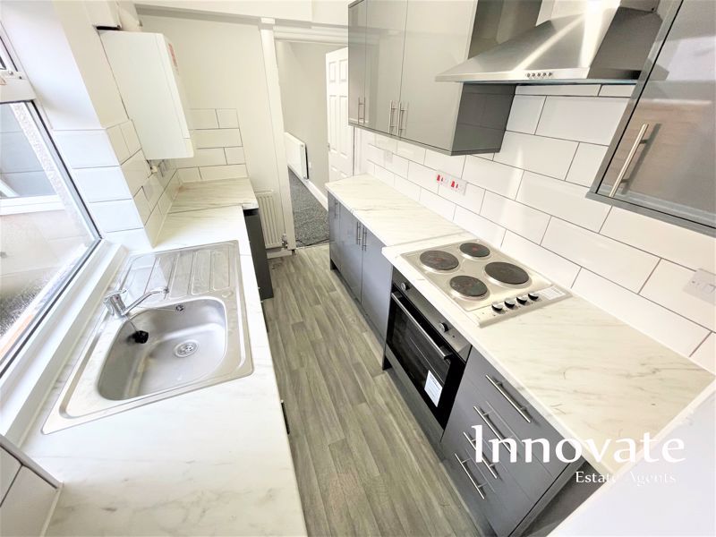 Property photo 3 of 6 Photo 5