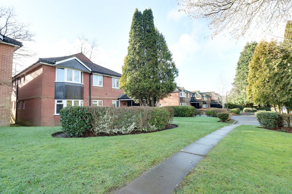 Property photo 1 of 14 4876760