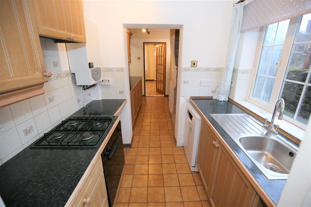 Property photo 3 of 12