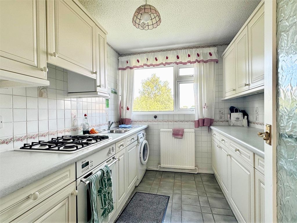Property photo 3 of 10 44.Jpg