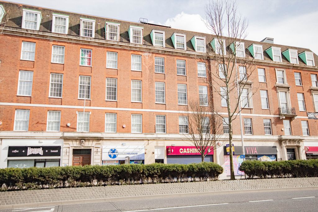 Property photo 1 of 8