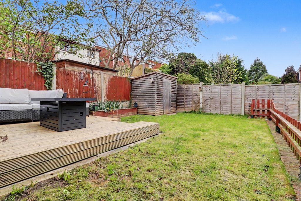 Property photo 2 of 24 2- Rob Hammond Ewemove Pontefract