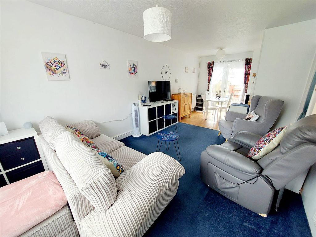Property photo 3 of 22