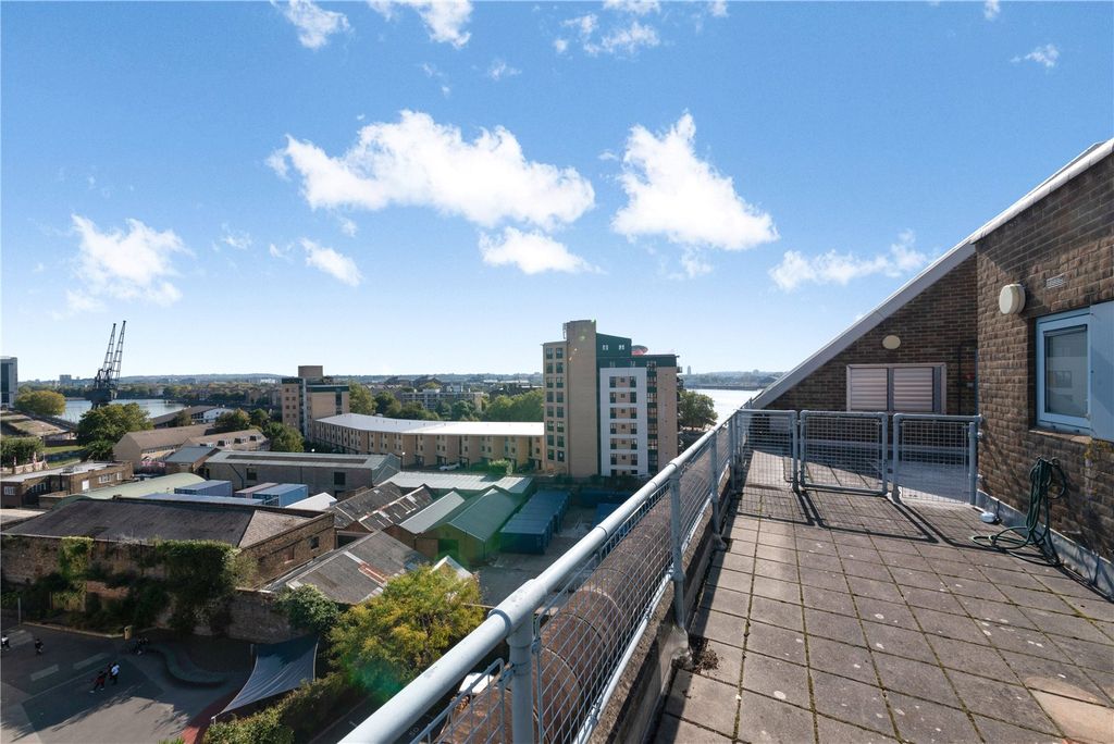 Property photo 3 of 15 Picture No. 11