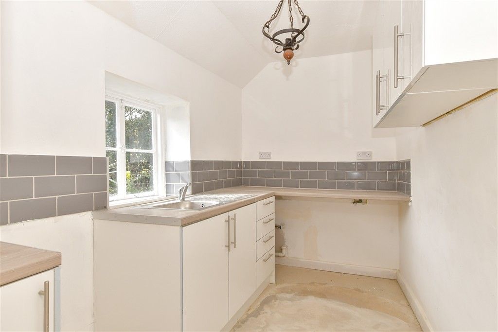 Property photo 2 of 12 Kitchen