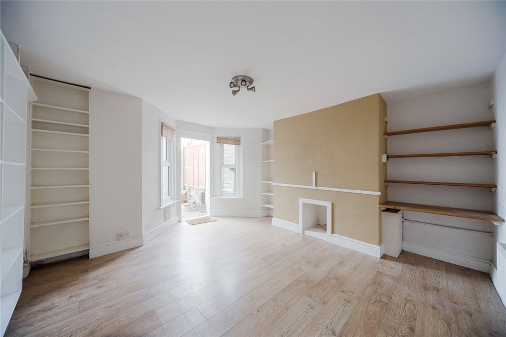 Property photo 3 of 12 Picture No. 07