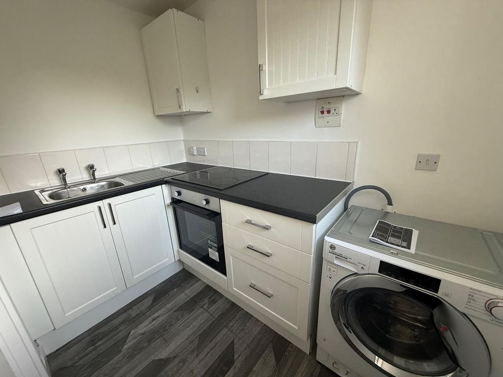 Property photo 2 of 8 Tempimagekhugli.Jpg