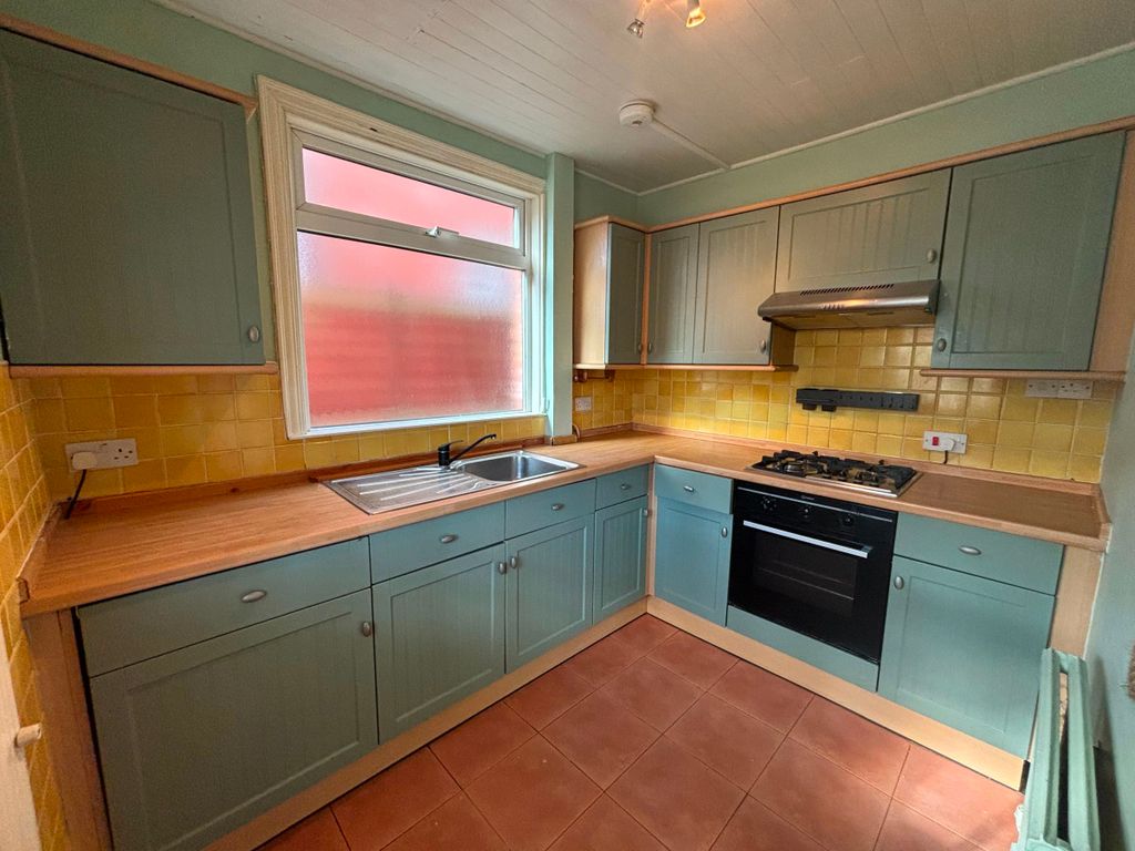 Property photo 2 of 35