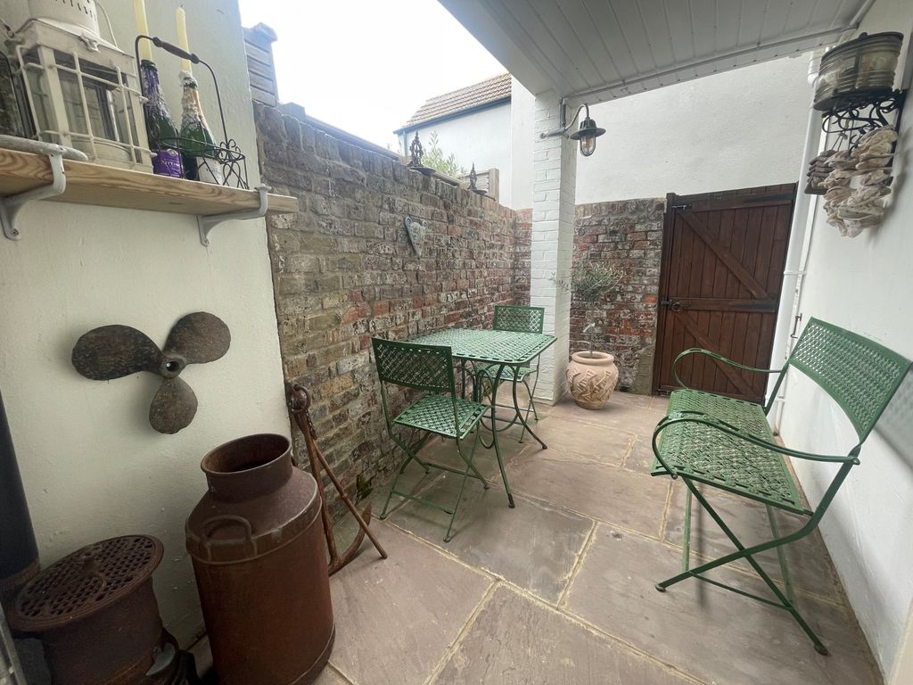 Property photo 3 of 19 Picture No. 36
