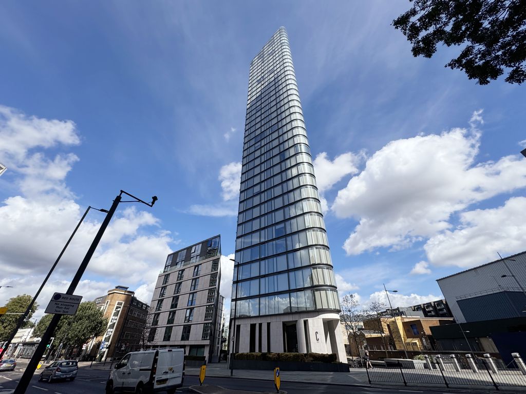 Property photo 2 of 22