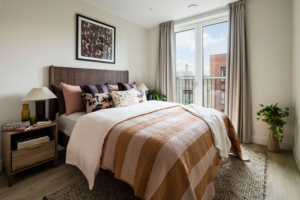 Property photo 2 of 20