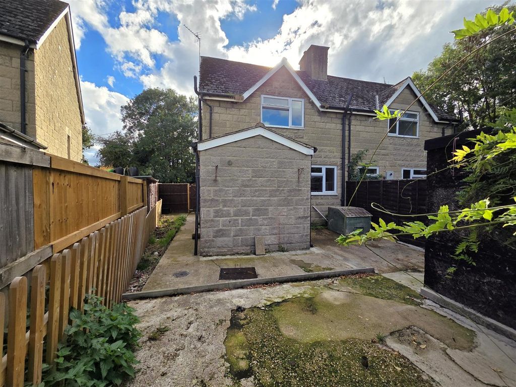 Property photo 3 of 11 25 Kent - Rear.Jpg