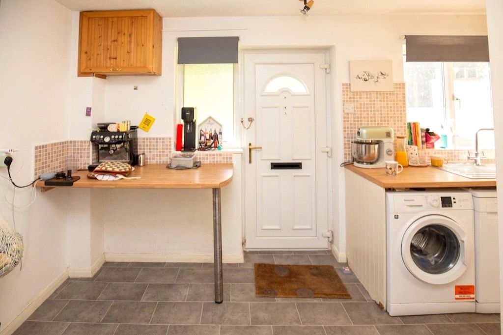 Property photo 3 of 18 Picture No. 21