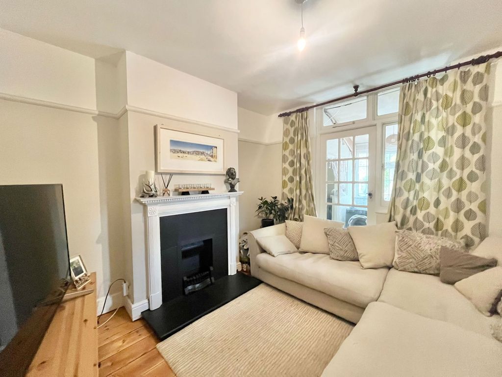 Property photo 2 of 13