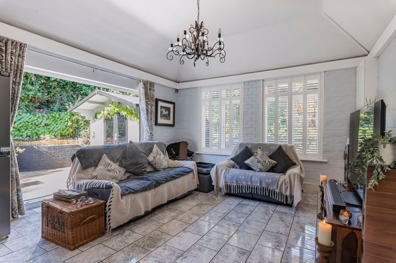 Property photo 3 of 19 Photo 17