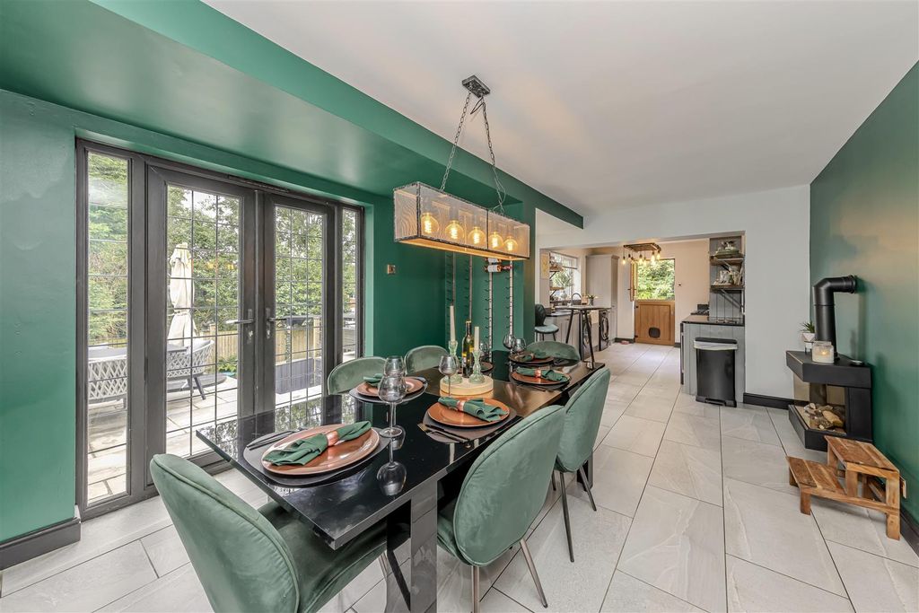 Property photo 3 of 51 Dining Kitchen