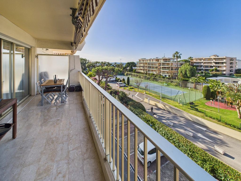 Property photo 1 of 21