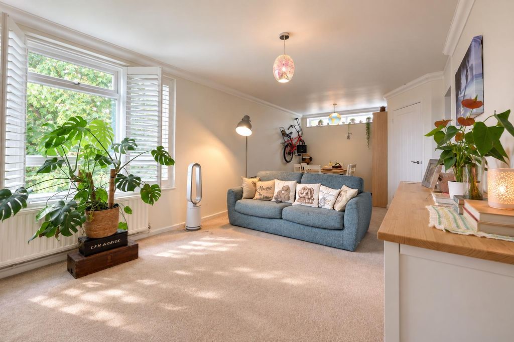 Property photo 2 of 11 4B78D00E-B2B1-4A97-Ae9C-6A17913889Cb.Png