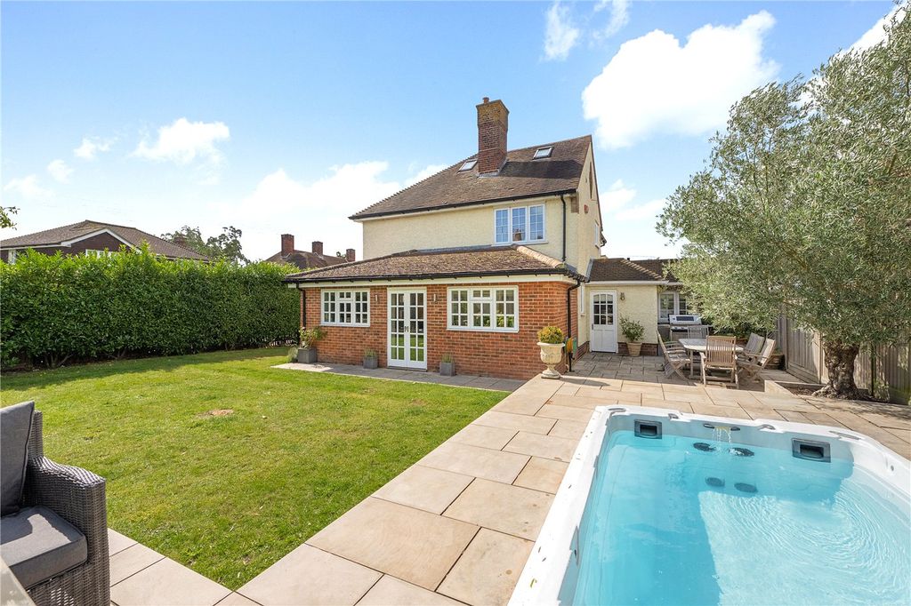 Property photo 3 of 31 Picture No. 14