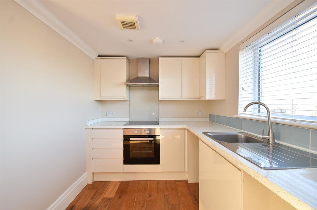 Property photo 1 of 14 Kitchen